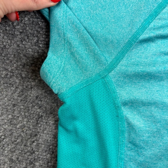 NIKE Women’s Blue Short Sleeve Dri-Fit Athletic Running Shirt size: Large - Picture 4 of 8